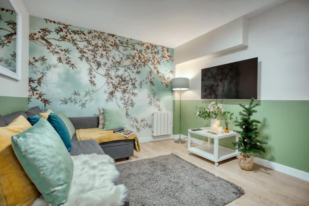Amazing Apart New Bastille 3 Bedrooms 2 Bathrooms Paris Exterior foto